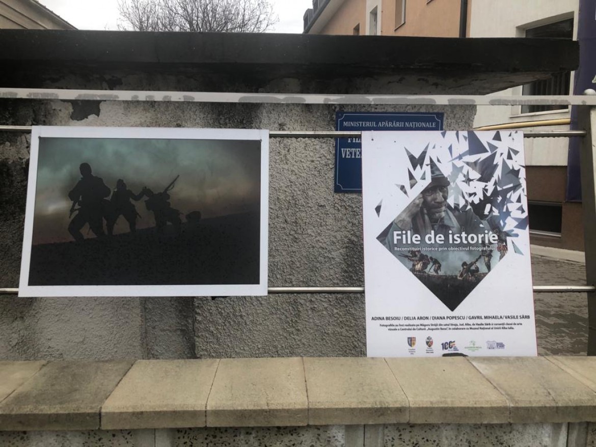 Expoziție de fotografie dedicată Zilei Naționale a României